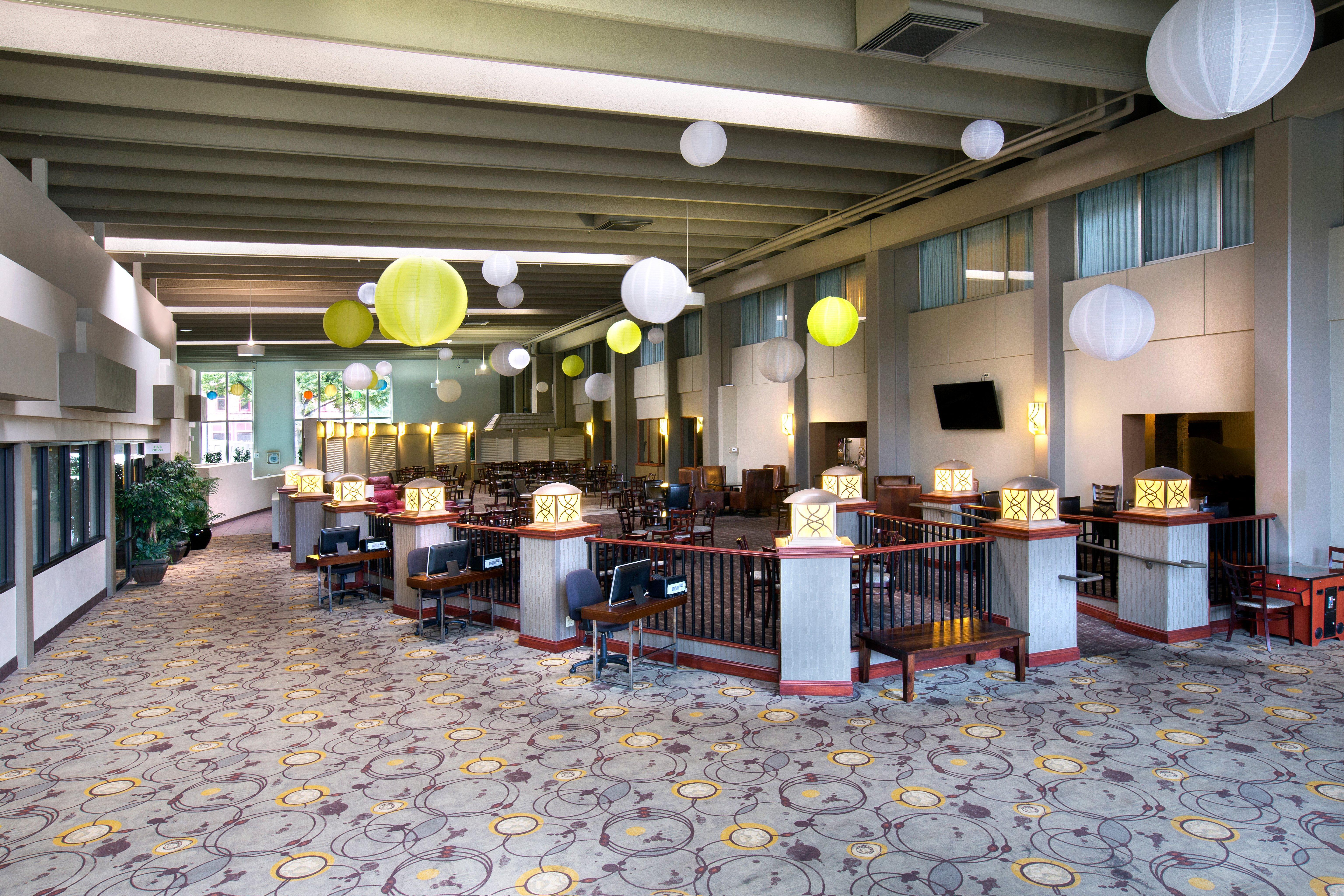 Holiday Inn Sioux Falls-City Center By Ihg Bagian luar foto