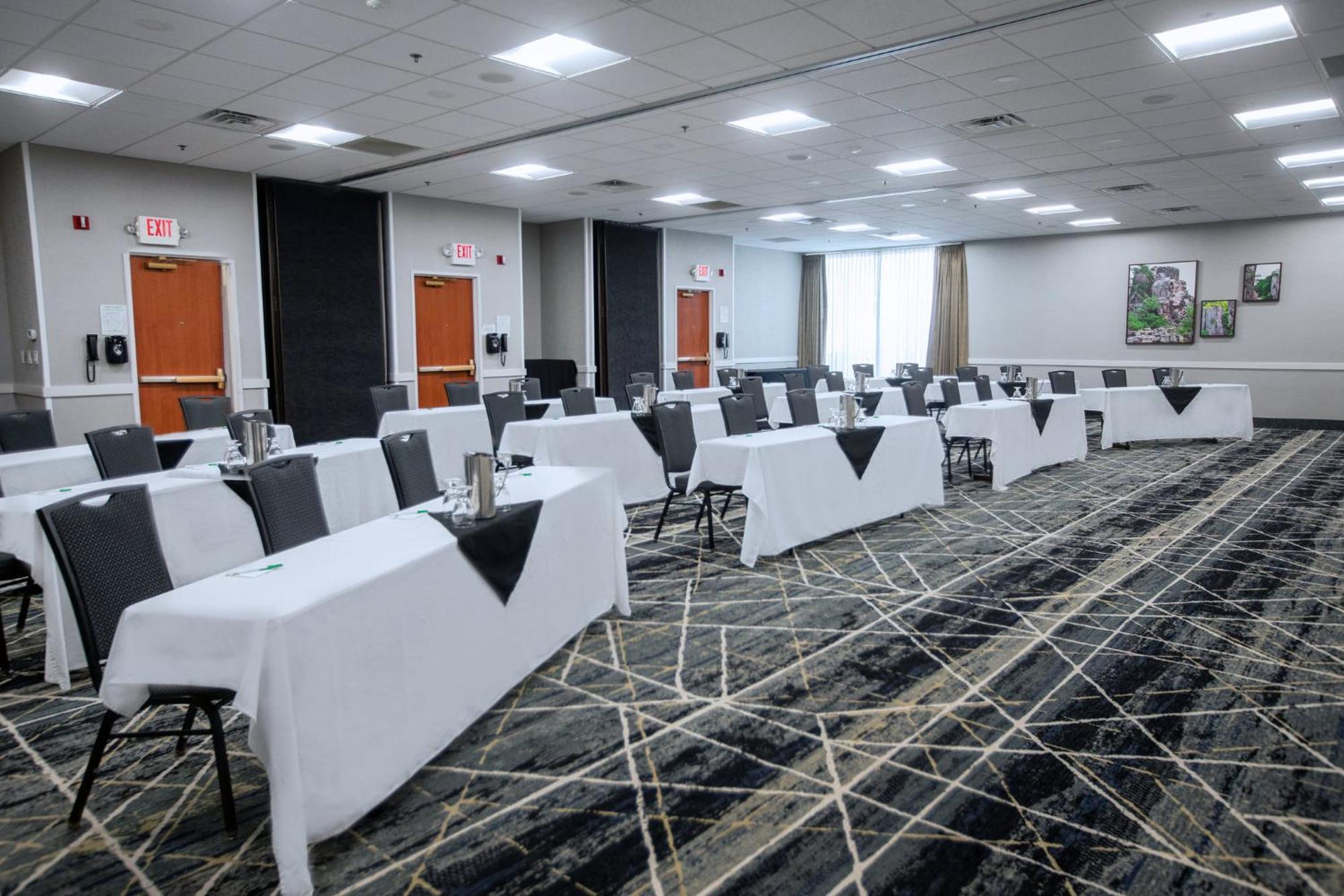 Holiday Inn Sioux Falls-City Center By Ihg Bagian luar foto