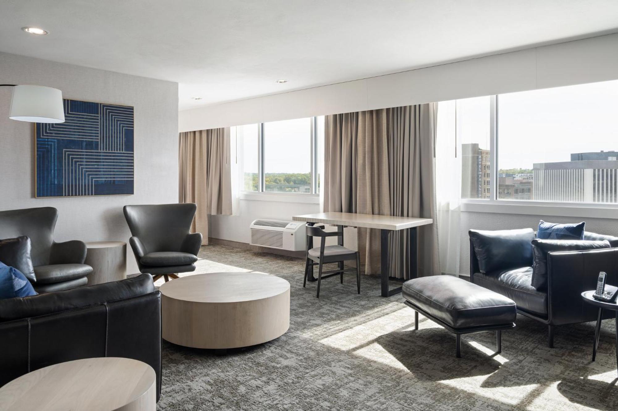 Holiday Inn Sioux Falls-City Center By Ihg Bagian luar foto