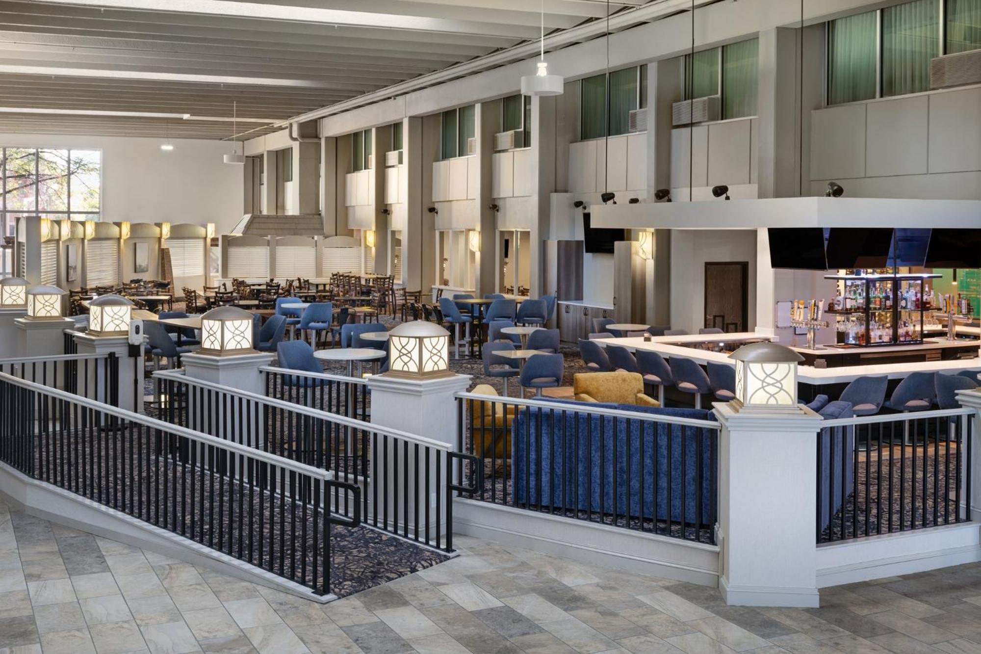 Holiday Inn Sioux Falls-City Center By Ihg Bagian luar foto